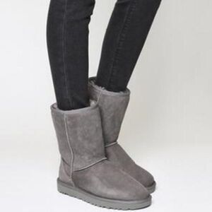 UGG Classic Short II Boots